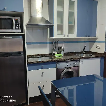 Aparthotel Astilleros 3*