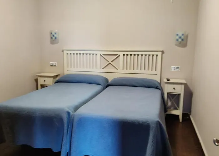 Aparthotel Astilleros 3*