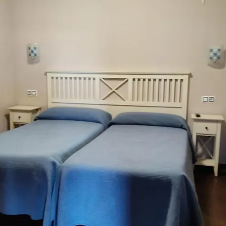 Aparthotel Astilleros 3*