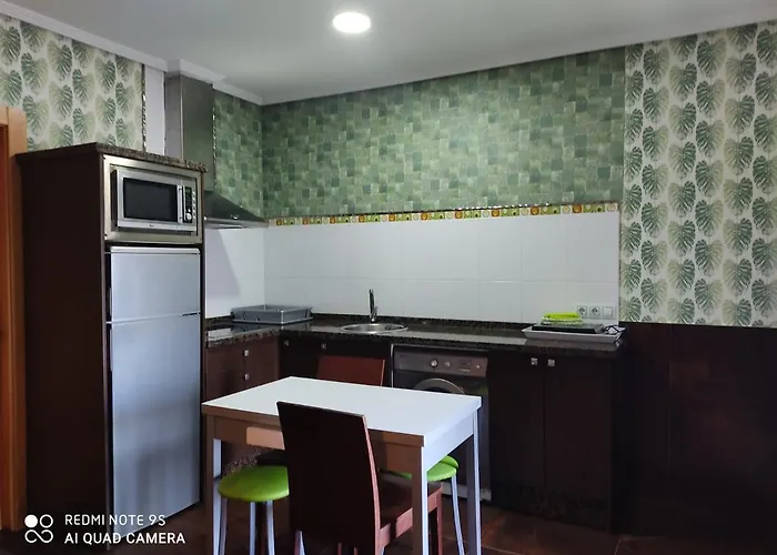 Apartahotel Astilleros 3*