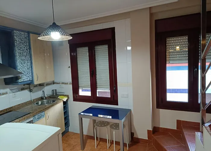 Apartahotel Astilleros 3*